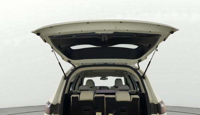 2021 Tata Safari XZA PLUS, Diesel, Automatic, 37,329 km, Boot Door Open