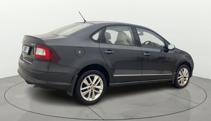 2018 Skoda Rapid STYLE 1.6 MPI, Petrol, Manual, 31,841 km, Right Back Diagonal