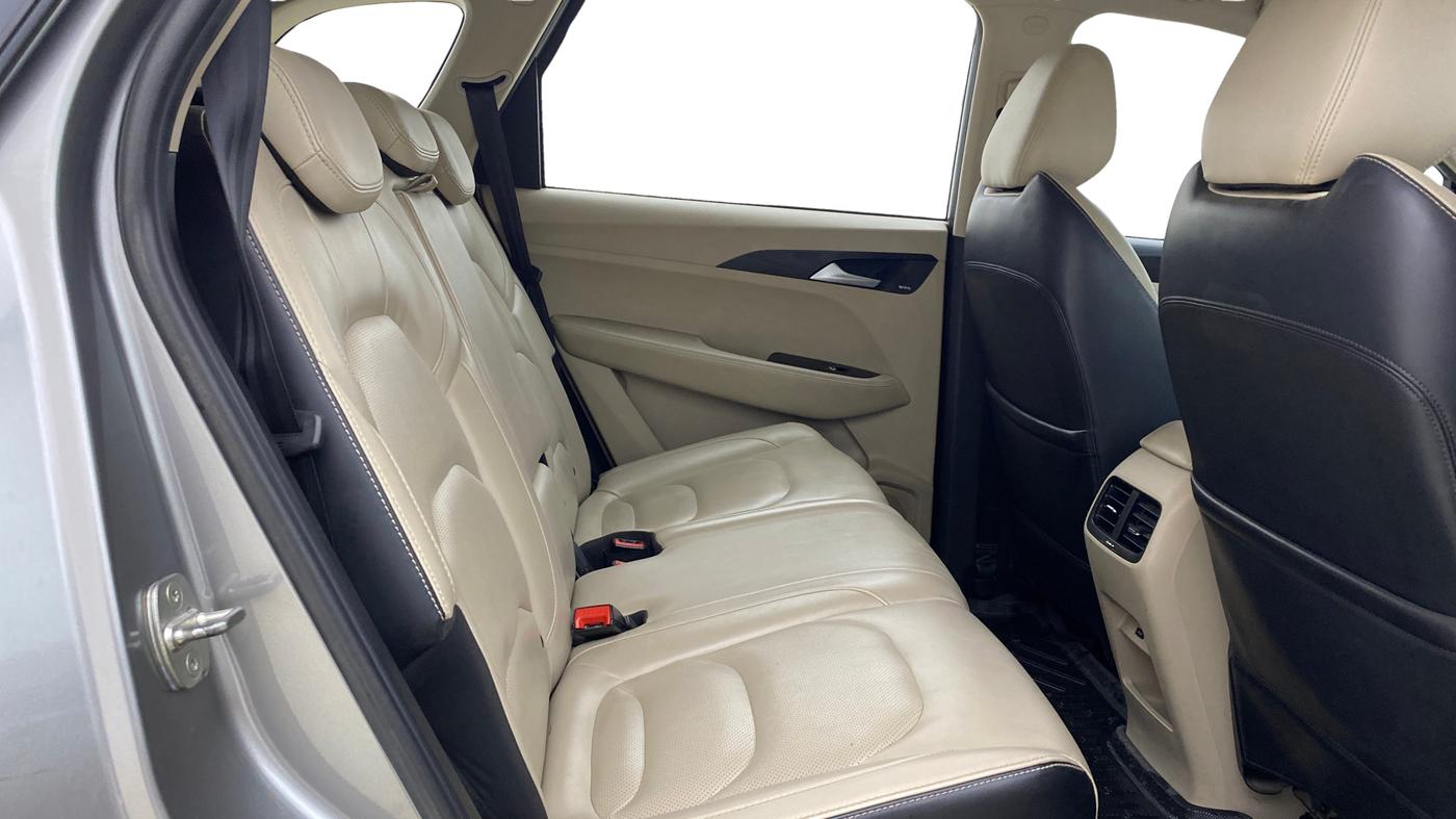 2021 MG HECTOR SHARP 1.5 PETROL CVT, Petrol, Automatic, 63,146 km, Right Side Rear Door Cabin