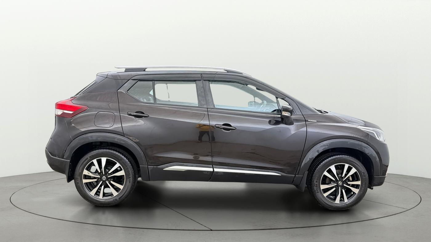 2022 Nissan Kicks XV PREMIUM TURBO 1.3, Petrol, Manual, 25,024 km, Right Side View