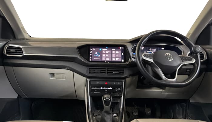 2022 Volkswagen TAIGUN TOPLINE 1.0 TSI MT, Petrol, Manual, 26,776 km, Dashboard