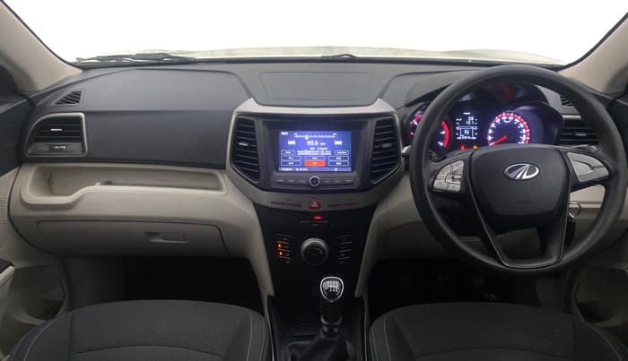 2019 Mahindra XUV300 W6 1.5 DIESEL, Diesel, Manual, 1,09,569 km, Dashboard