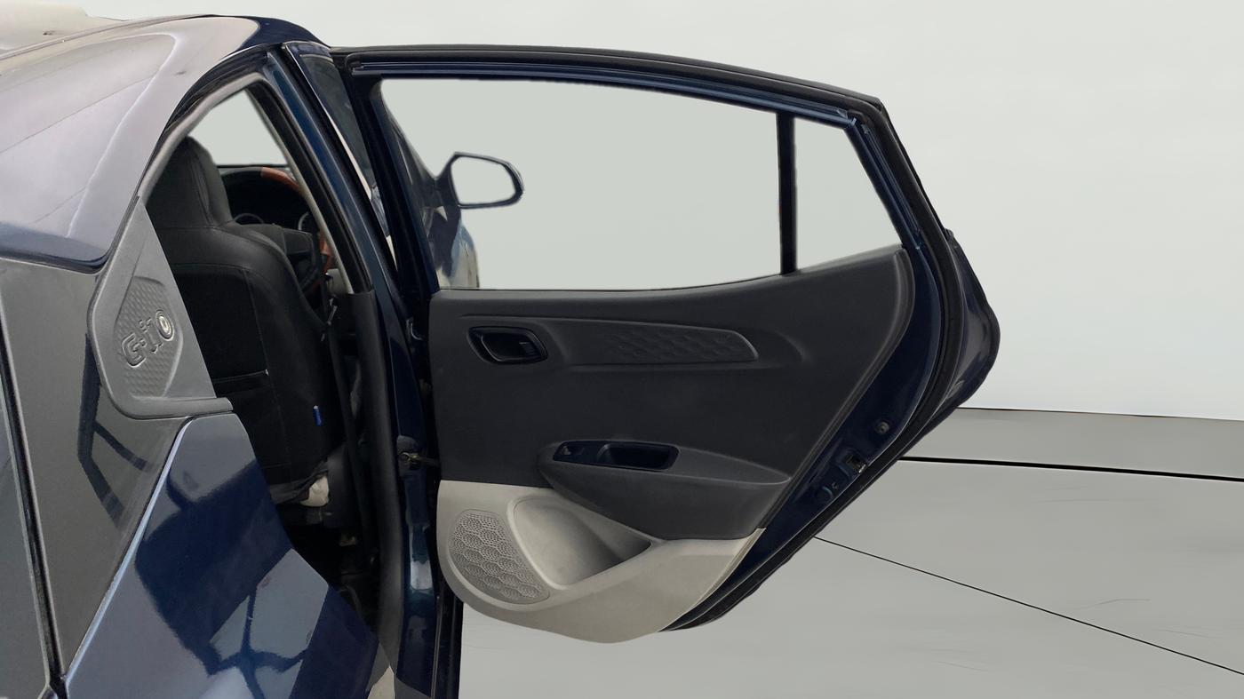 2021 Hyundai GRAND I10 NIOS MAGNA AMT 1.2 KAPPA VTVT, Petrol, Automatic, 1,00,812 km, RHS Rear Door