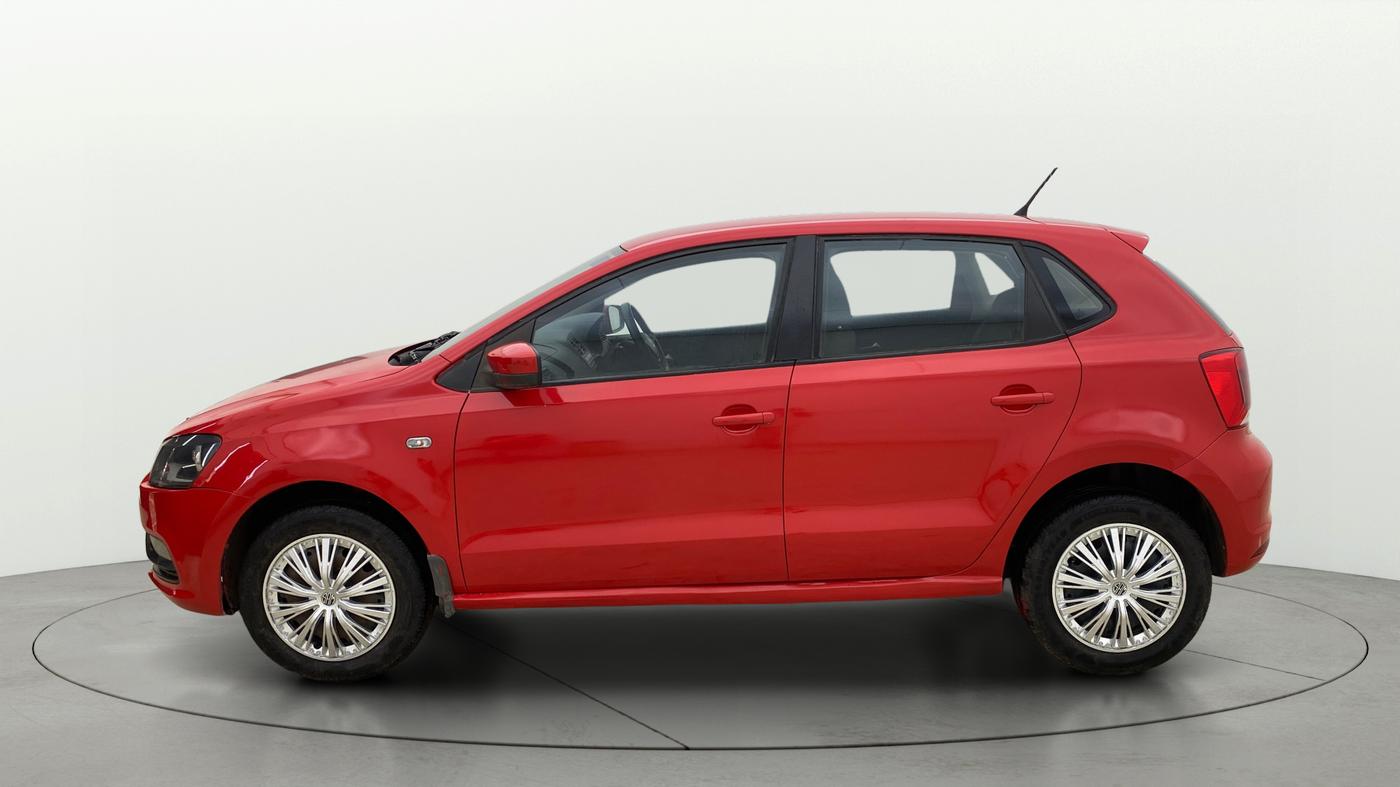 2015 Volkswagen Polo COMFORTLINE 1.2L, Petrol, Manual, 1,36,870 km, Left Side
