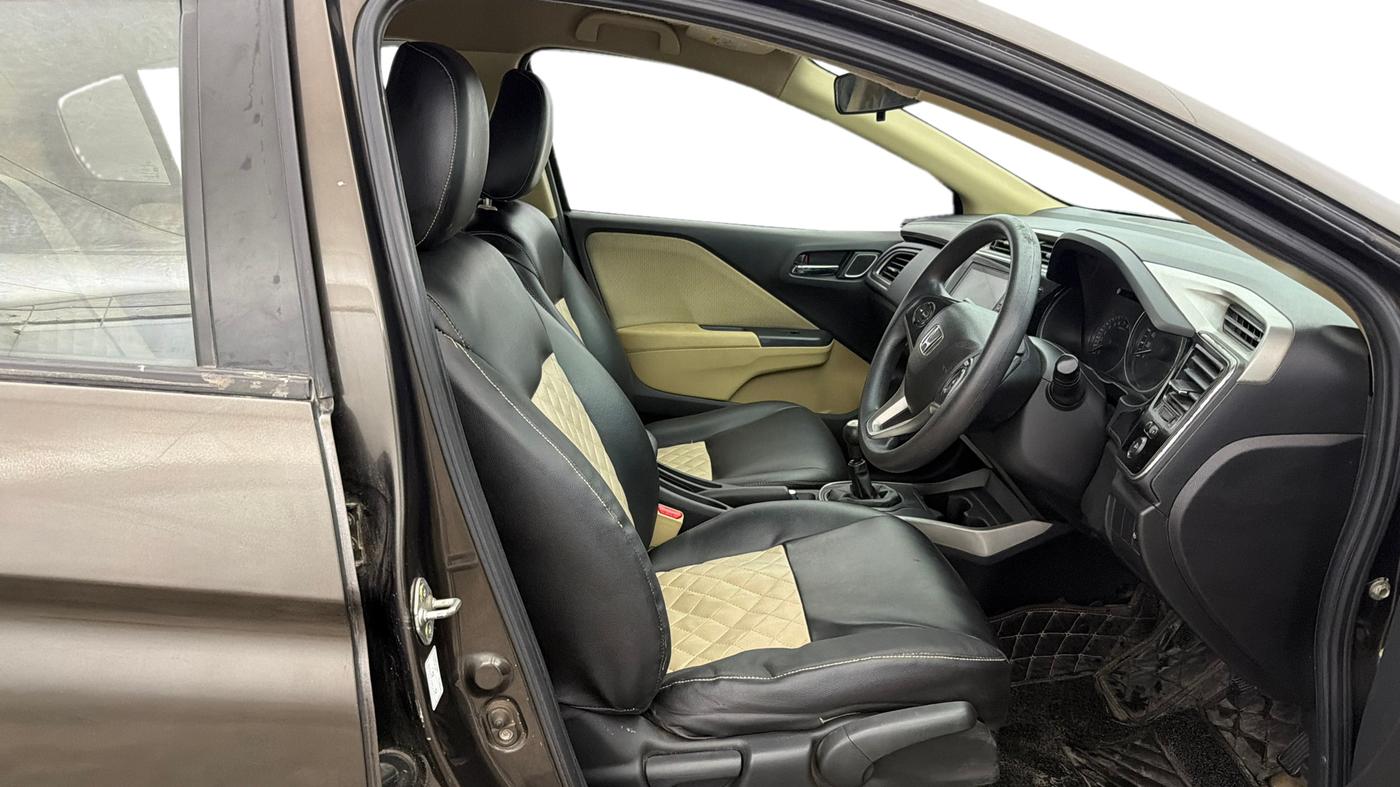 2020 Honda City 1.5L I-VTEC V MT, Petrol, Manual, 53,259 km, Right Side Front Door Cabin