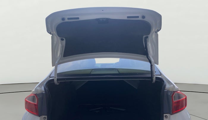 2016 Honda City 1.5L I-VTEC VX CVT, Petrol, Automatic, 1,12,015 km, Boot Door Open