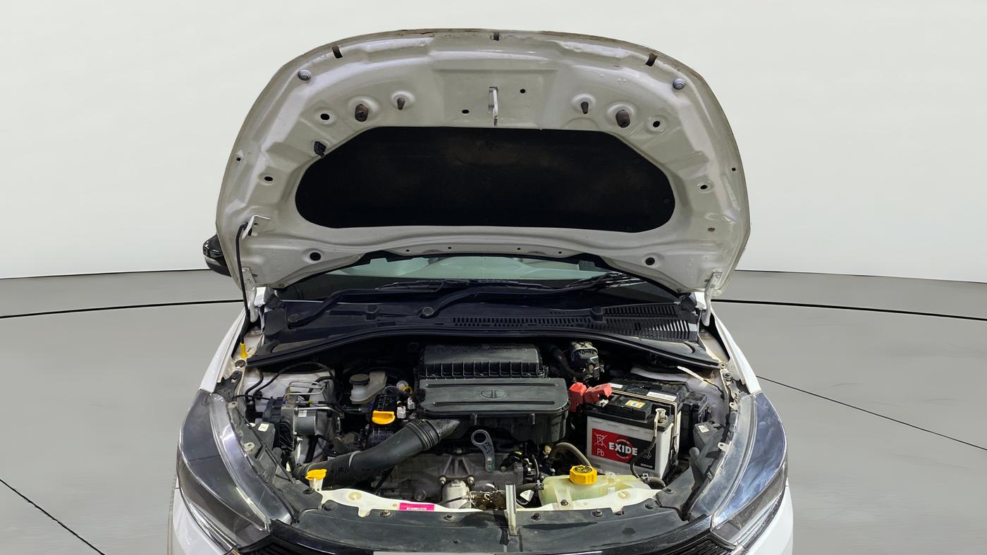 2025 Tata Tiago XZ PLUS CNG DUAL TONE, CNG, Manual, 16,412 km, Open Bonet