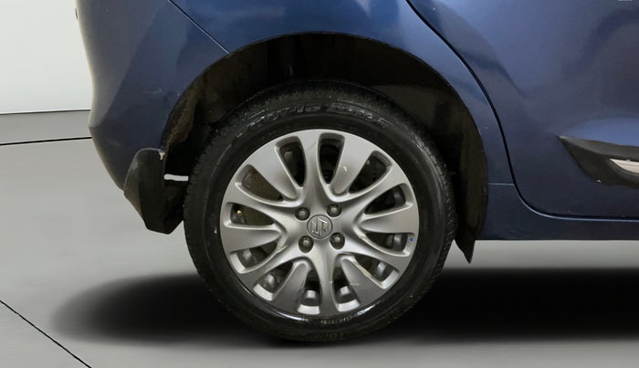 2017 Maruti Baleno ALPHA PETROL 1.2, Petrol, Manual, 34,701 km, Right Rear Wheel
