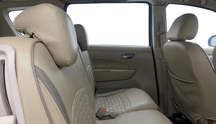 2017 Maruti Ertiga ZDI + SHVS, Diesel, Manual, 64,595 km, Right Side Rear Door Cabin