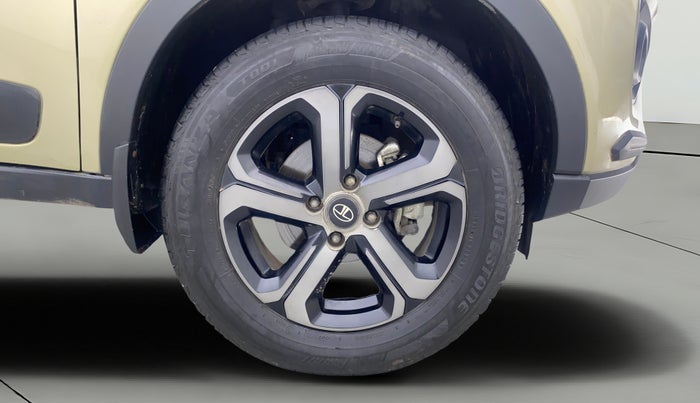2022 Tata NEXON XZA PLUS KAZIRANGA PETROL, Petrol, Automatic, 31,771 km, Right Front Wheel