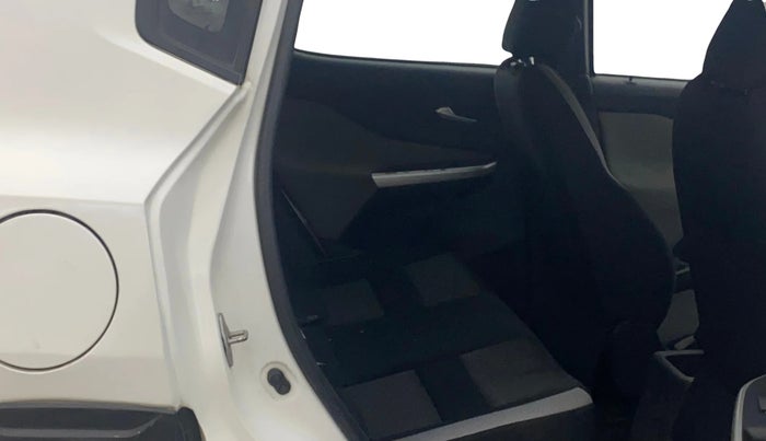 2021 Nissan MAGNITE XL TURBO, Petrol, Manual, 71,037 km, Right Side Rear Door Cabin