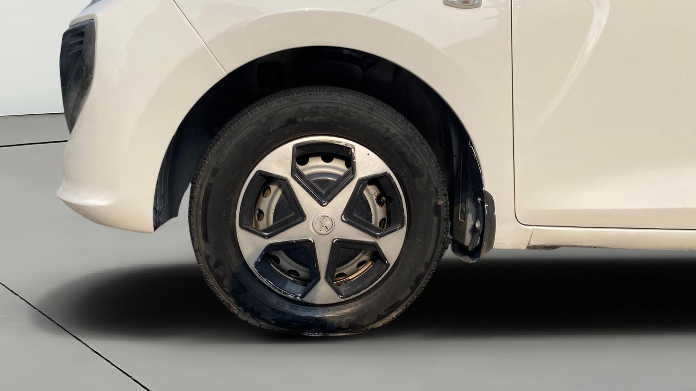 2022 Hyundai NEW SANTRO MAGNA, Petrol, Manual, 43,679 km, Left Front Wheel