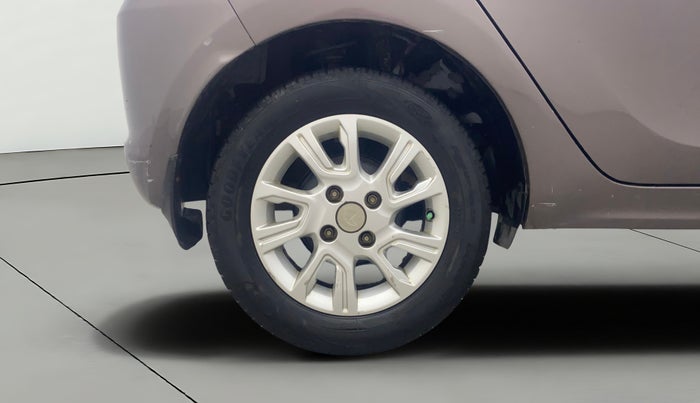 2016 Tata Tiago XZ PETROL, Petrol, Manual, 57,688 km, Right Rear Wheel