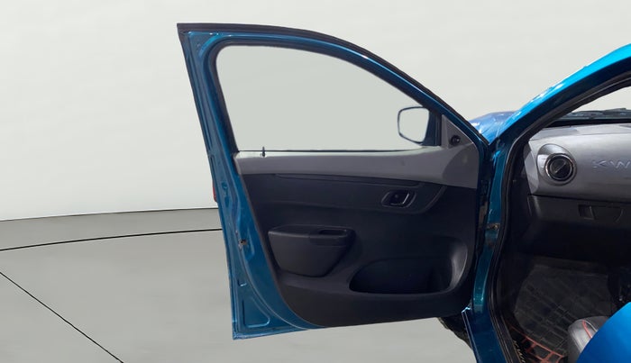 2021 Renault Kwid RXT 1.0 AMT (O), Petrol, Automatic, 38,413 km, LHS Front Door