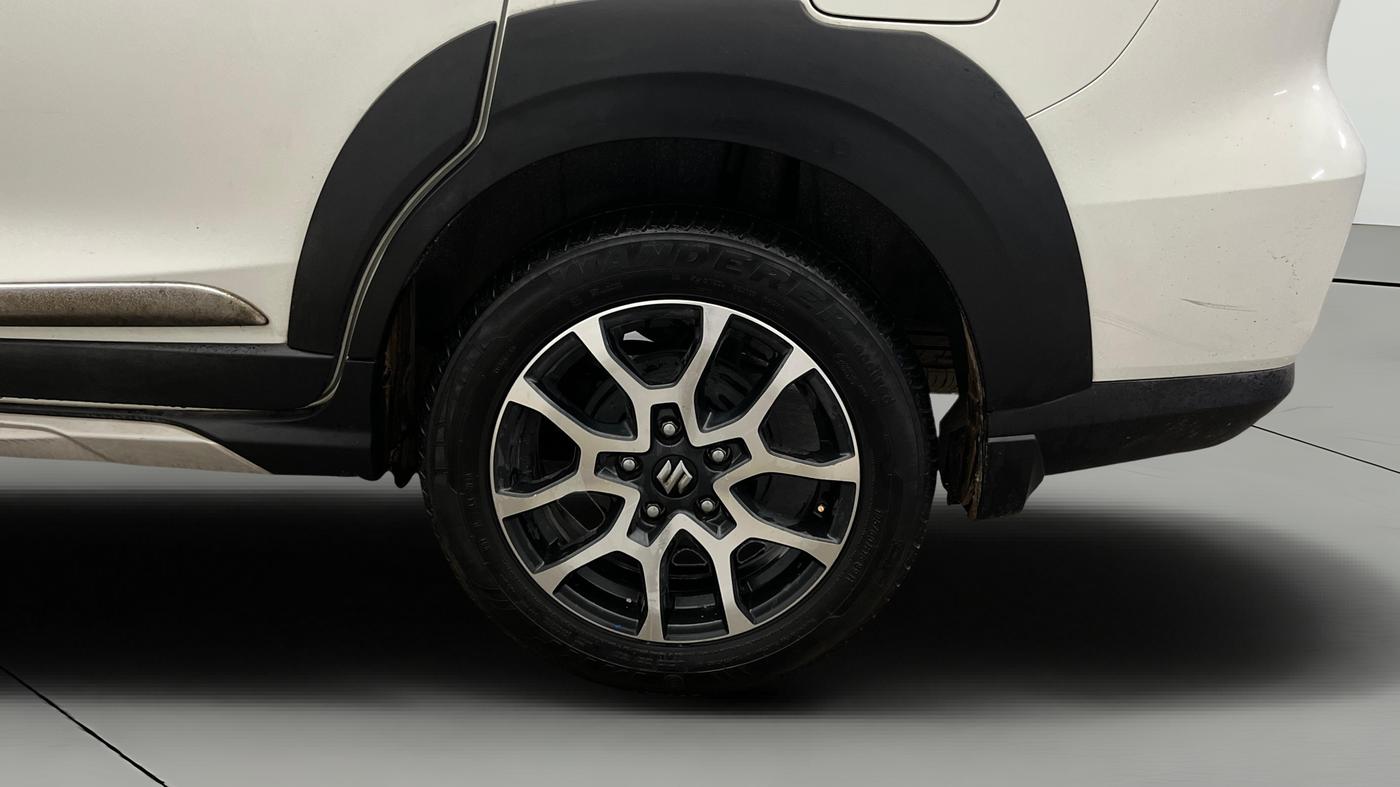 2023 Maruti XL6 ZETA AT, Petrol, Automatic, 63,087 km, Left Rear Wheel