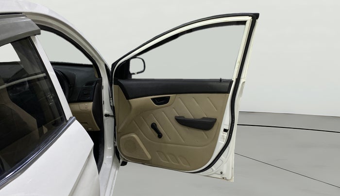 2018 Hyundai Eon D-LITE+, Petrol, Manual, 57,217 km, RHS Front Door