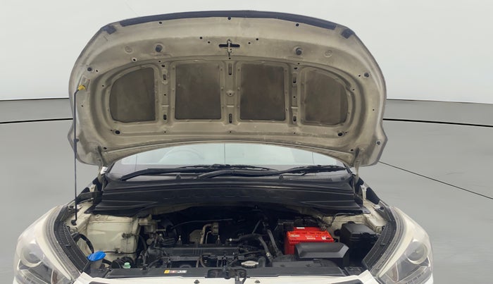 2017 Hyundai Creta SX PLUS AT 1.6 PETROL, Petrol, Automatic, 1,11,538 km, Open Bonet