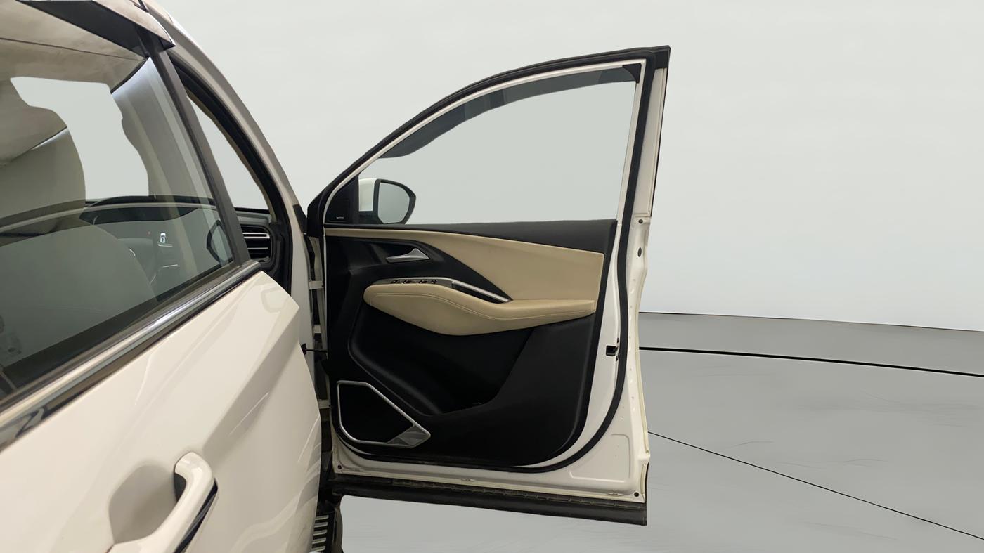 2023 MG HECTOR SHARP PRO 1.5 PETROL TURBO CVT PETROL, Petrol, Automatic, 45,399 km, RHS Front Door