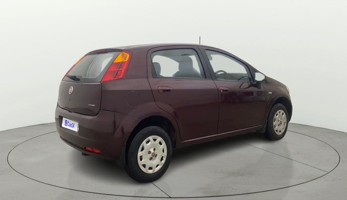 2014 Fiat Grand Punto DYNAMIC 1.3, Diesel, Manual, 1,12,238 km, Right Back Diagonal