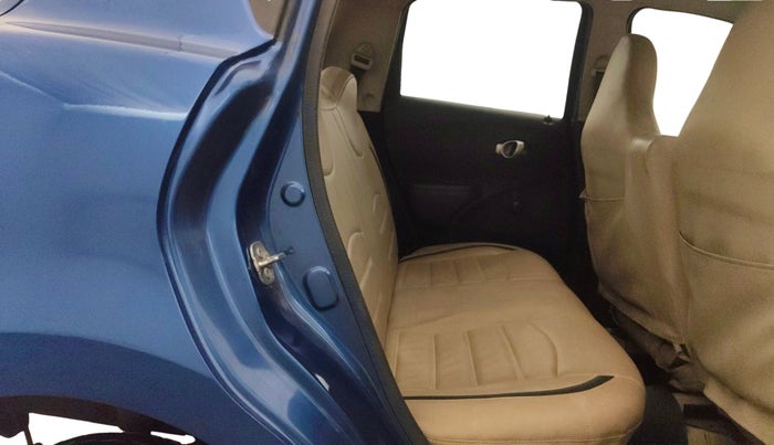 2018 Datsun Go T, Petrol, Manual, 28,485 km, Right Side Rear Door Cabin