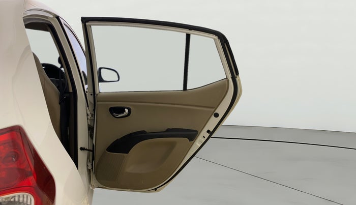 2013 Hyundai i10 MAGNA 1.1, Petrol, Manual, 1,04,127 km, RHS Rear Door