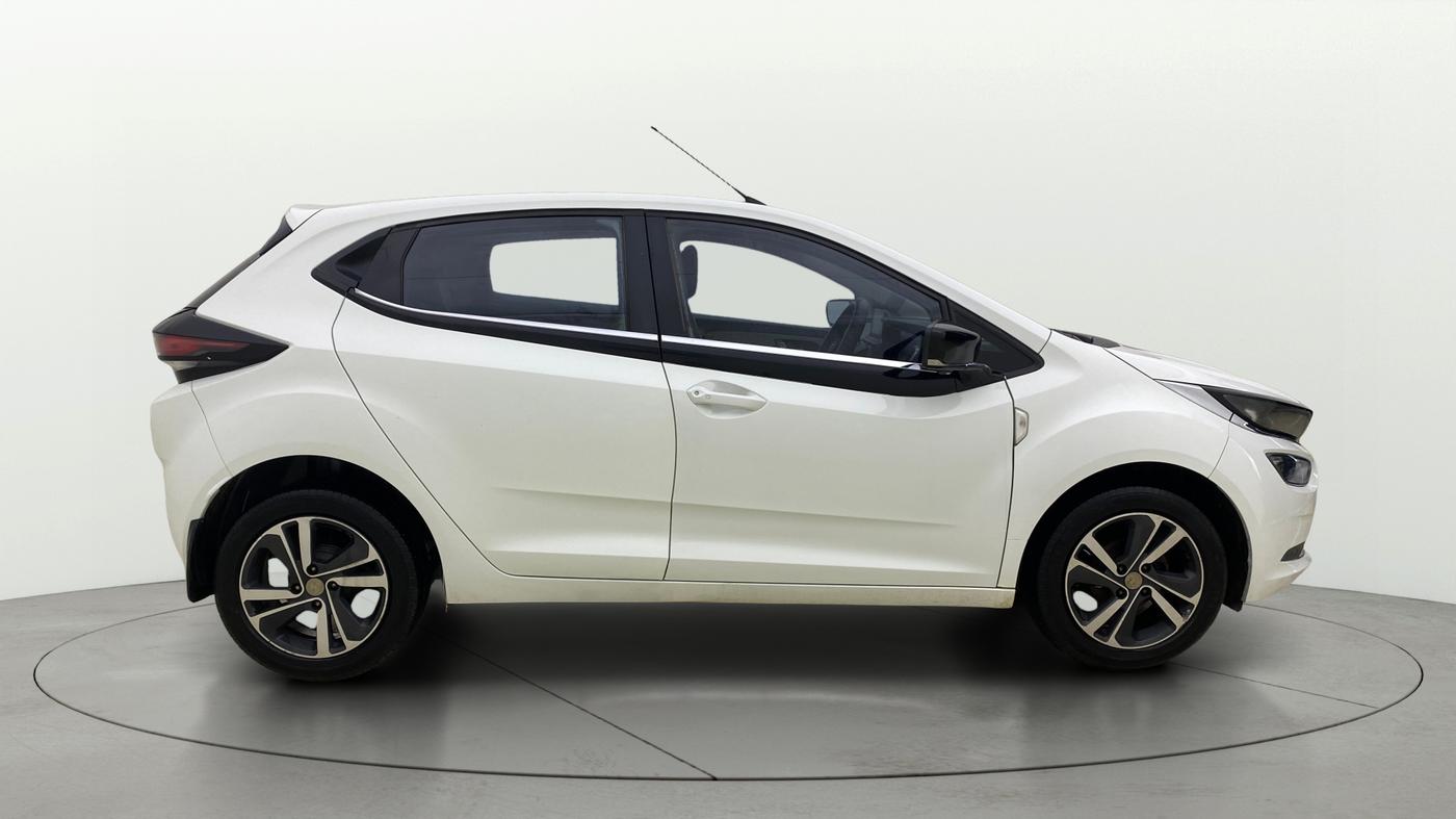 2022 Tata ALTROZ XZ PETROL, Petrol, Manual, 97,598 km, Right Side View