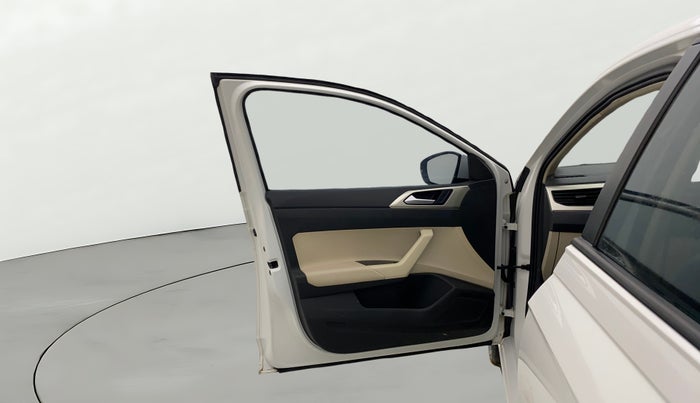 2022 Volkswagen VIRTUS HIGHLINE TSI 1.0 AT, Petrol, Automatic, 65,564 km, LHS Front Door