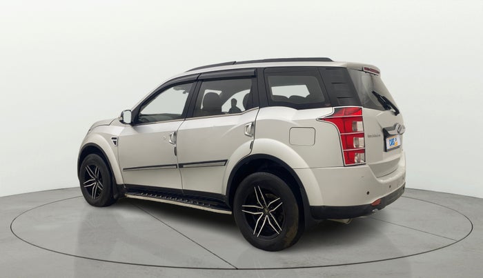 2015 Mahindra XUV500 W10, Diesel, Manual, 83,012 km, Left Back Diagonal