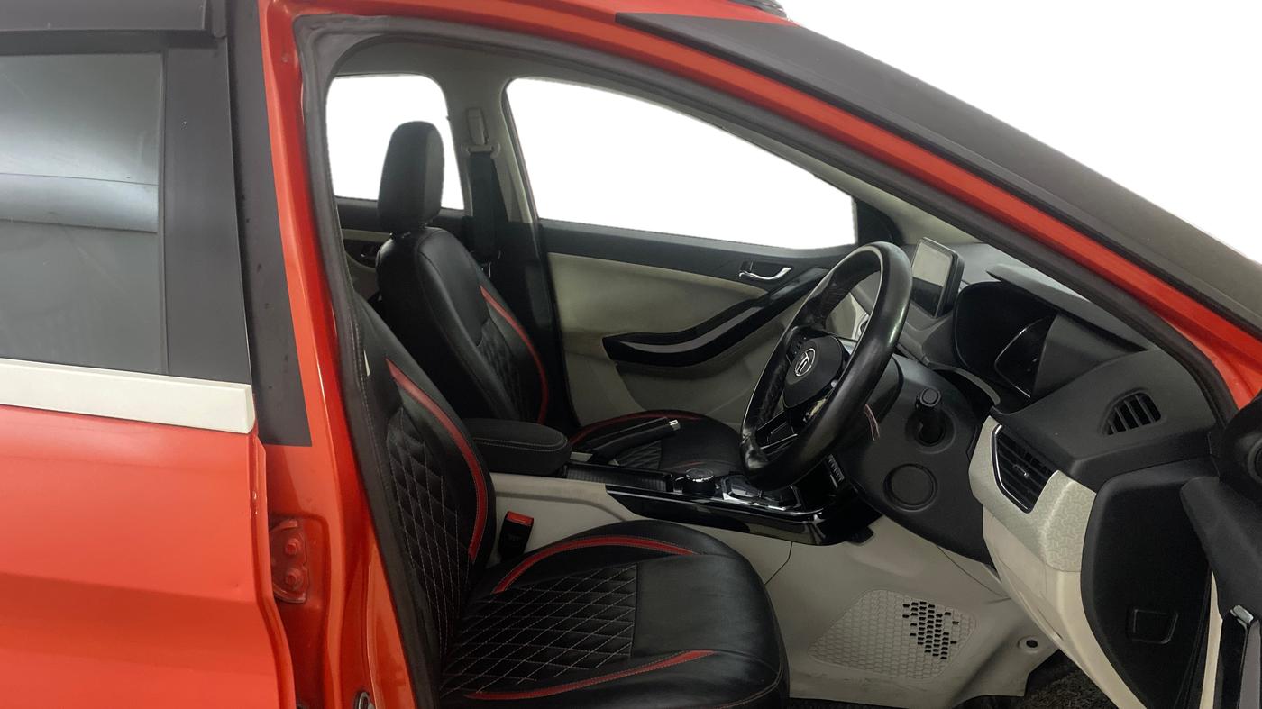 2021 Tata NEXON XZA PLUS PETROL, Petrol, Automatic, 35,930 km, Right Side Front Door Cabin