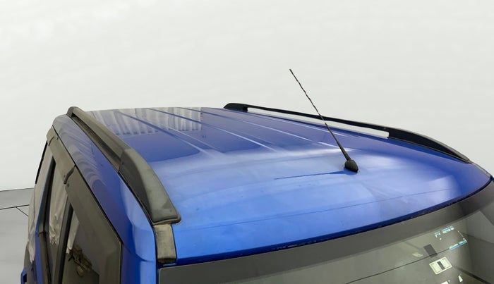 2016 Mahindra TUV300 T8 AMT, Diesel, Automatic, 1,03,494 km, Roof