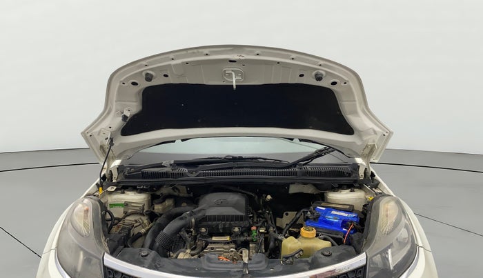 2019 Tata NEXON XM PETROL, Petrol, Manual, 49,510 km, Open Bonet