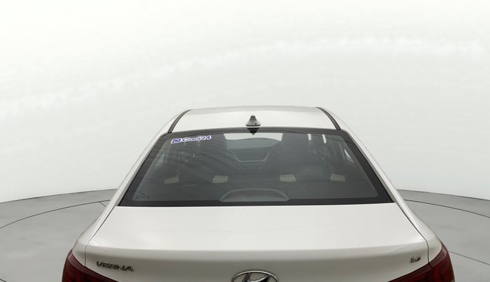 2018 Hyundai Verna 1.6 VTVT SX, Petrol, Manual, 92,675 km, Rear Windshield