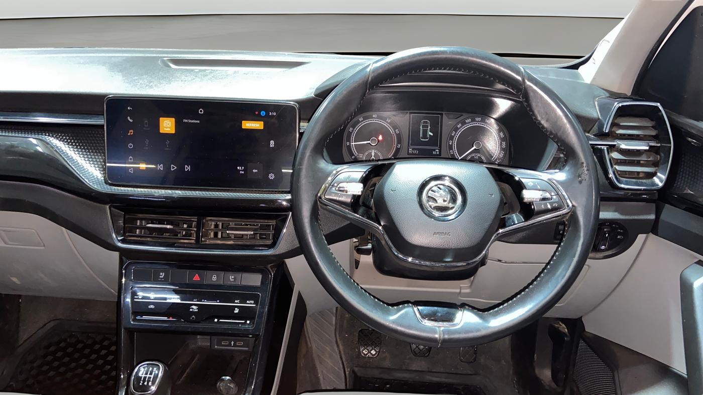 2022 Skoda KUSHAQ STYLE 1.0L TSI MT, Petrol, Manual, 97,132 km, Steering Wheel Close Up