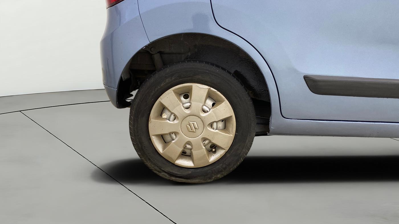 2013 Maruti Wagon R 1.0 LXI CNG, CNG, Manual, 88,276 km, Right Rear Wheel