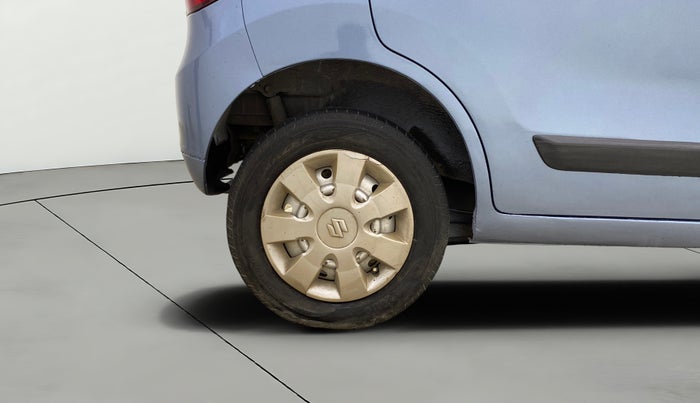 2013 Maruti Wagon R 1.0 LXI CNG, CNG, Manual, 88,207 km, Right Rear Wheel
