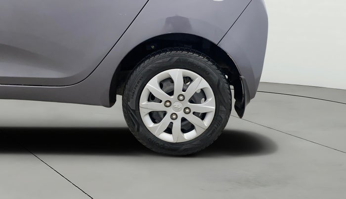 2016 Hyundai Eon 1.0 MAGNA +, Petrol, Manual, 15,182 km, Left Rear Wheel