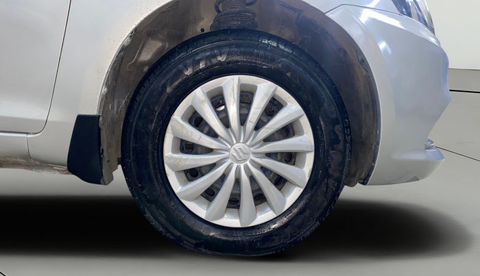 2015 Maruti Swift Dzire VDI, Diesel, Manual, 1,08,479 km, Right Front Wheel
