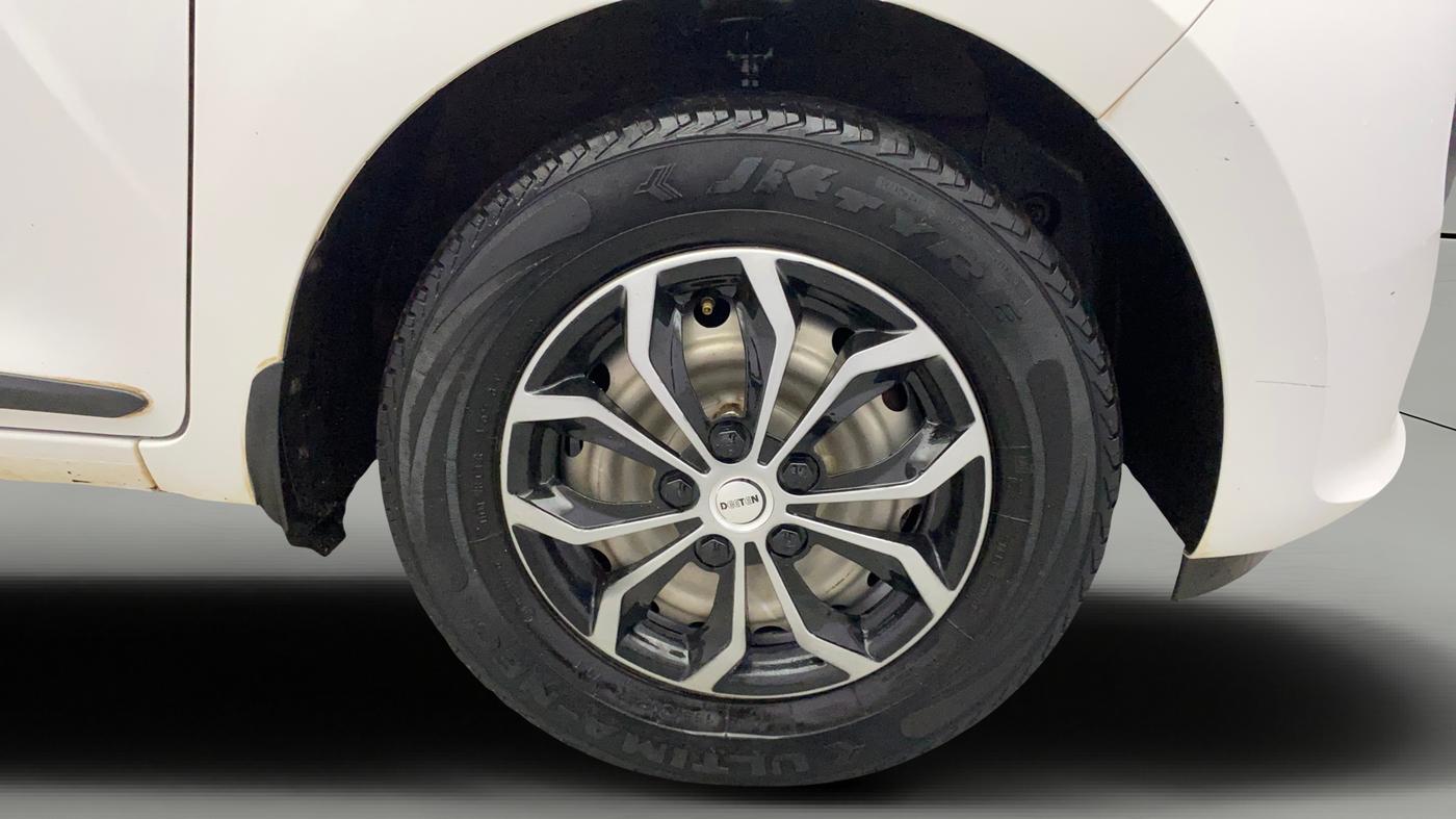 2019 Hyundai NEW SANTRO ERA, Petrol, Manual, 1,42,056 km, Right Front Wheel