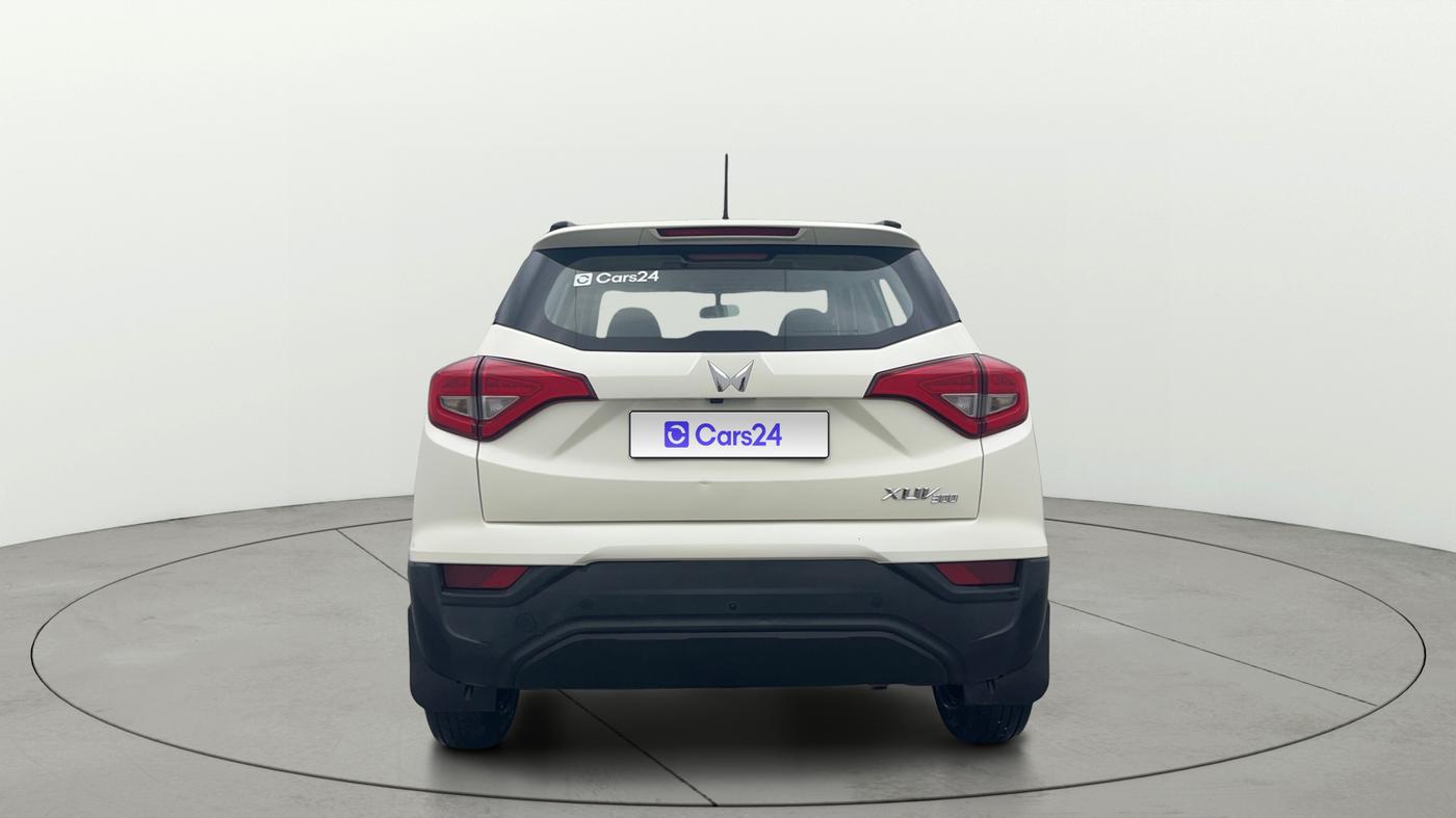 2022 Mahindra XUV300 W6 1.2 PETROL, Petrol, Manual, 20,824 km, Back/Rear