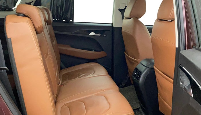 2021 MG HECTOR PLUS SELECT 2.0 DIESEL TURBO MT 7-STR, Diesel, Manual, 72,419 km, Right Side Rear Door Cabin