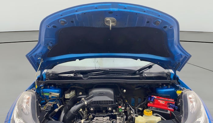 2018 Tata NEXON XZ PLUS PETROL, Petrol, Manual, 55,652 km, Open Bonet