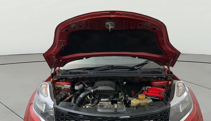 2018 Tata NEXON XM PETROL, Petrol, Manual, 63,723 km, Open Bonet