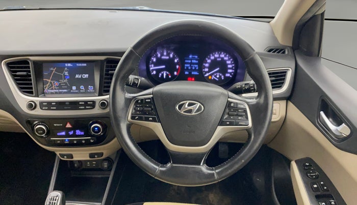 2017 Hyundai Verna 1.6 VTVT SX O, Petrol, Manual, 81,006 km, Steering Wheel Close Up