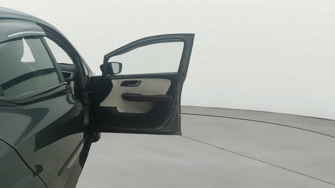 2023 Tata ALTROZ XZ PETROL, Petrol, Manual, 72,711 km, RHS Front Door