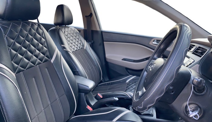 2019 Hyundai Elite i20 MAGNA PLUS 1.2, Petrol, Manual, 66,231 km, Right Side Front Door Cabin