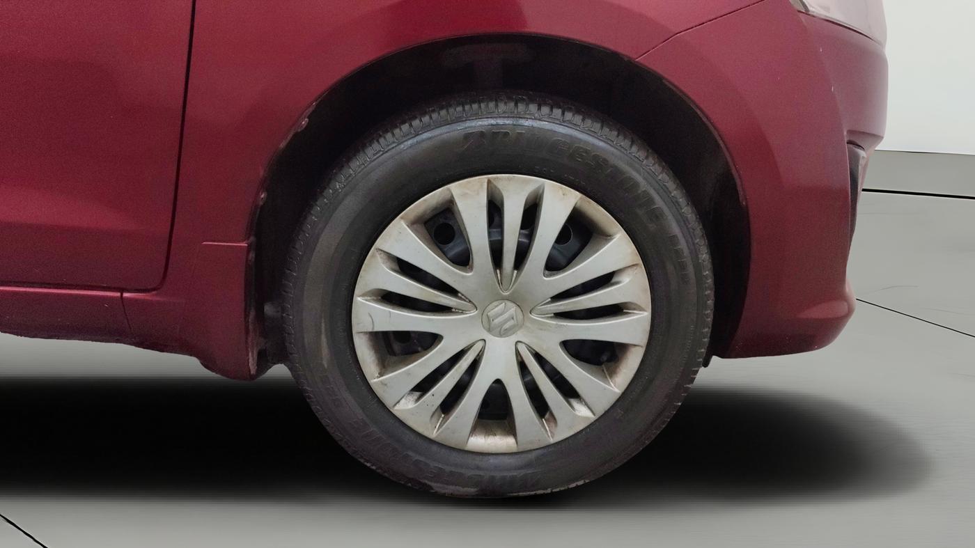 2013 Maruti Ertiga VXI, Petrol, Manual, 49,556 km, Right Front Wheel