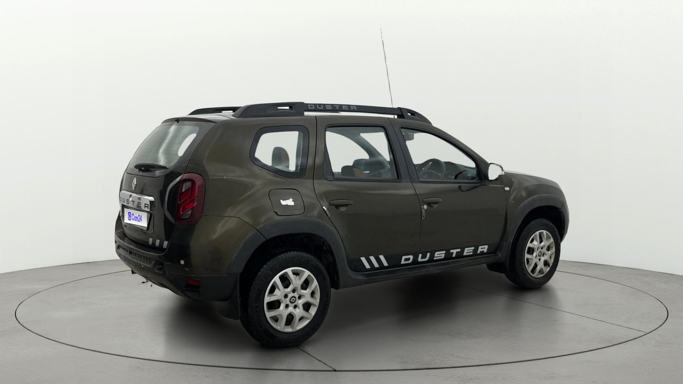 2017 Renault Duster RXL PETROL, Petrol, Manual, 67,583 km, Right Back Diagonal
