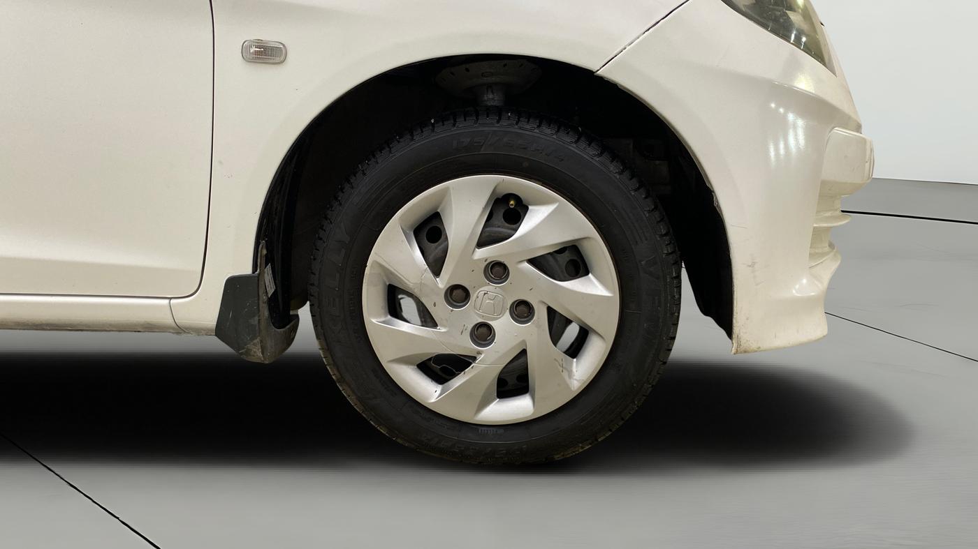 2013 Honda Amaze 1.5L I-DTEC S, Diesel, Manual, 80,191 km, Right Front Wheel