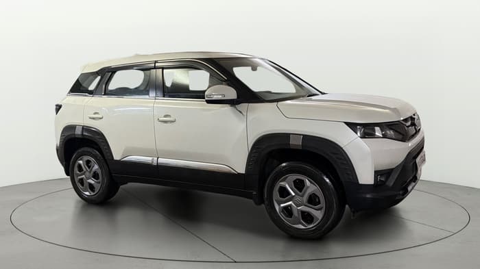 2024 Maruti BREZZA VXI AT SMART HYBRID, Petrol, Automatic, 43,028 km, Right Front Diagonal