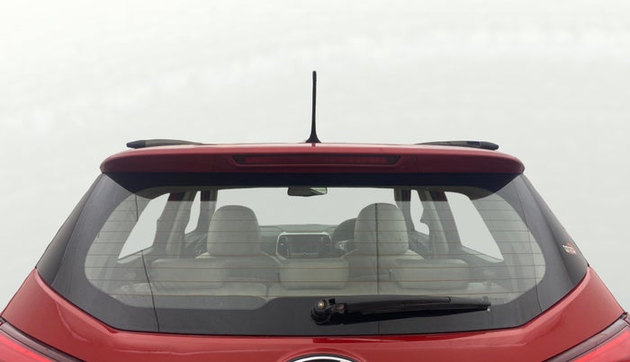 2021 Mahindra XUV300 W8 (O) 1.5 DIESEL, Diesel, Manual, 65,046 km, Rear Windshield